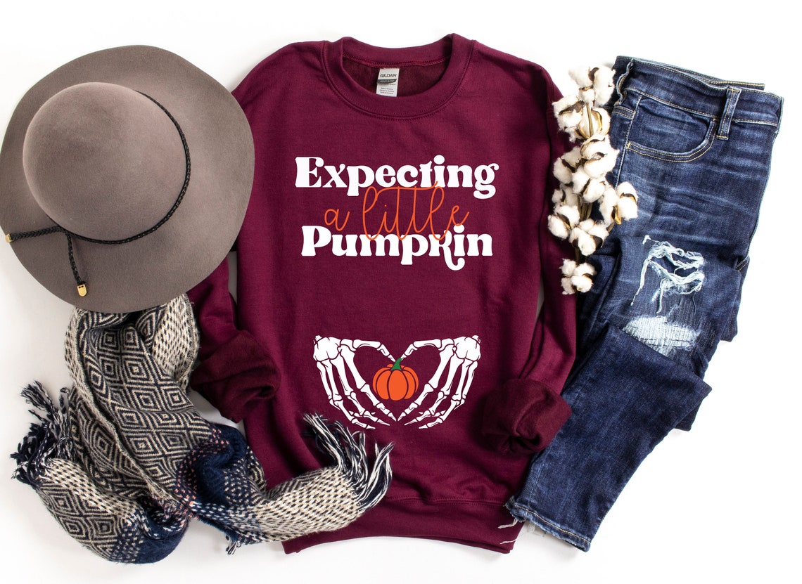 Expecting A Little Pumpkin shirt - Pregnancy Announcement Shirt - Halloween Shirt - Thanksgiving Shirt - Mommy To Be Shirt - Maternity