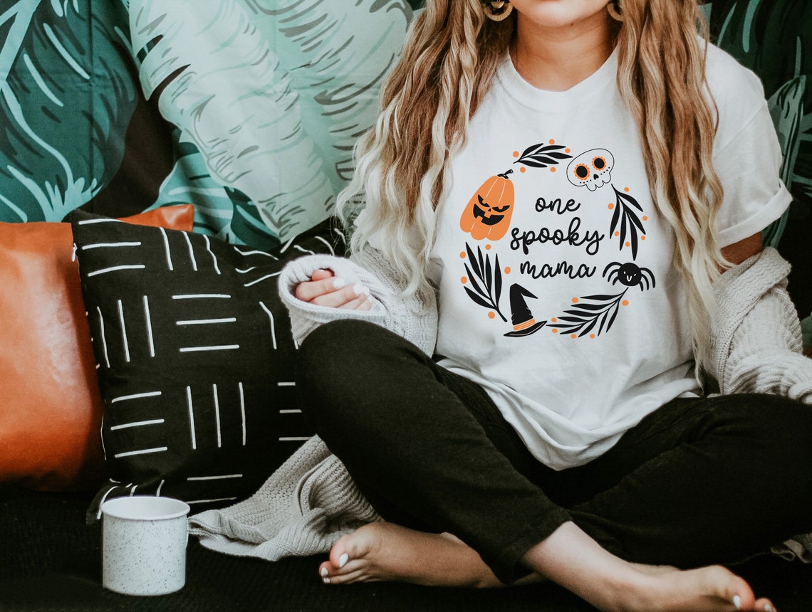 One Spooky Mama Halloween Shirt, Fall T-Shirts, Pumpkin T-Shirt, Halloween Mom Shirts, Pumpkin Shirts, Womens Fall Shirts, Cute Witch Shirt