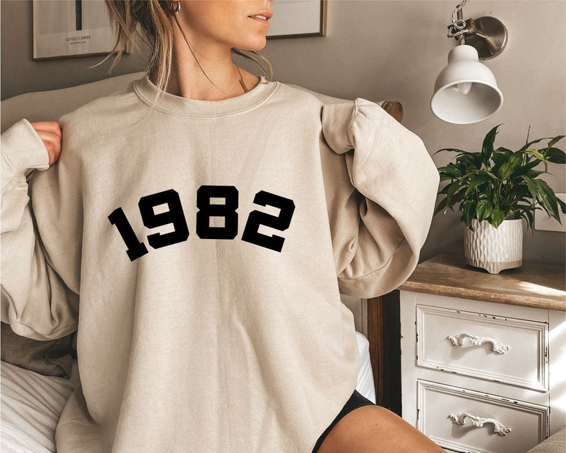 40th Birthday Sweatshirt, 1982 Birth