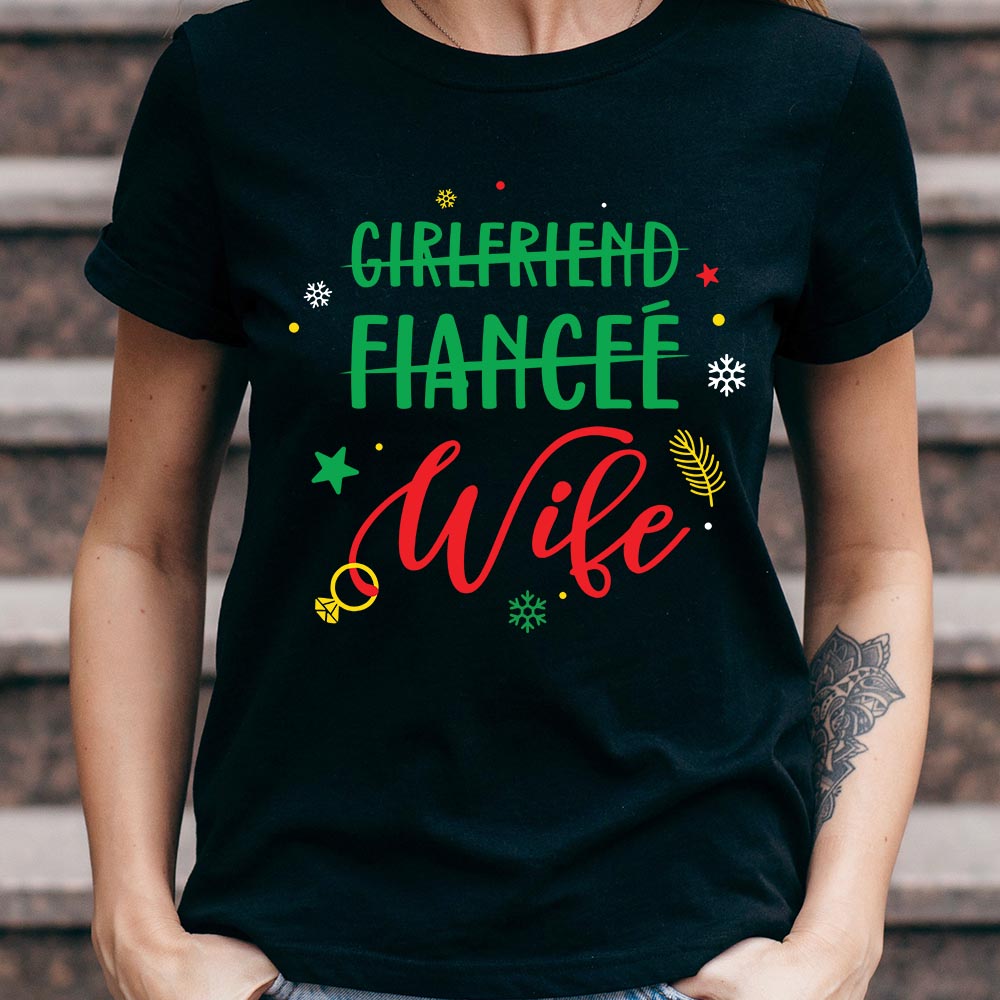 Christmas Gift Girlfriend Fiancee Wife Dark Classic T Shirt
