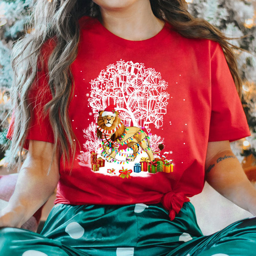 Lion Lighting Christmas Tree Dark Classic T Shirt