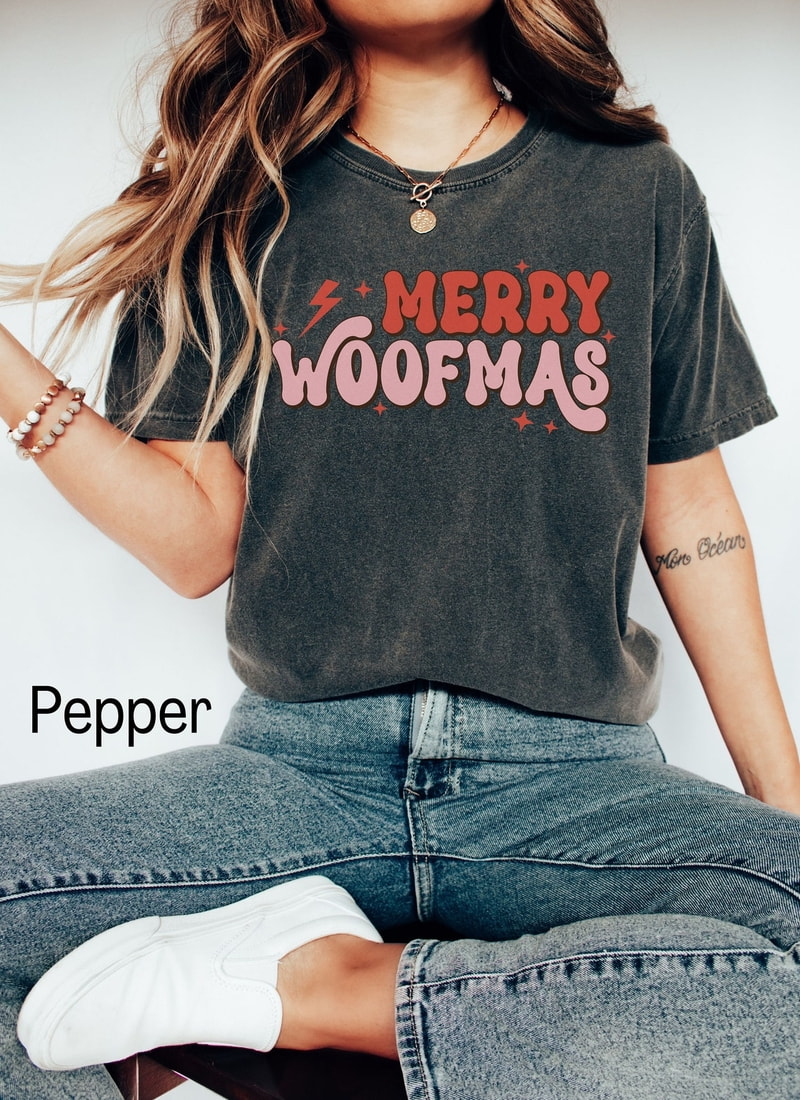Retro Merry Woofmas Shirt