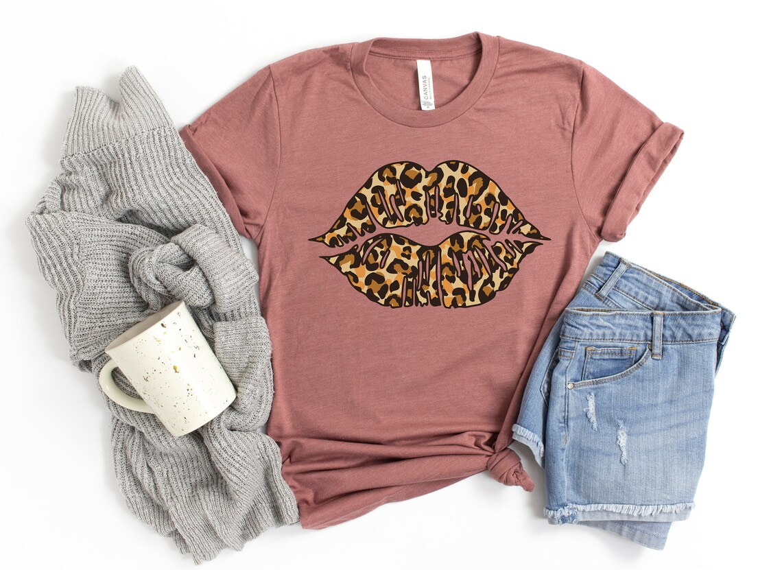 Valentines Day Shirt, Leopard heart Shirt Lips